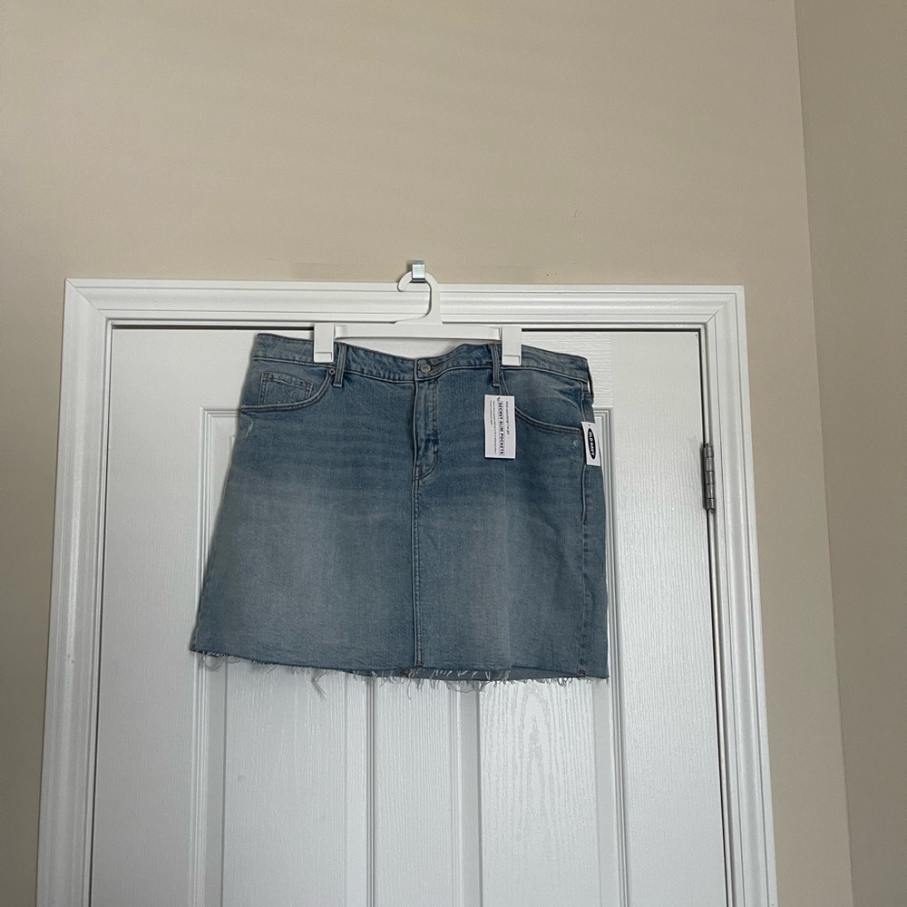 brand new old navy skirt size 18